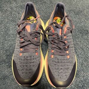 Rabbit Dream Chaser sz 7.5